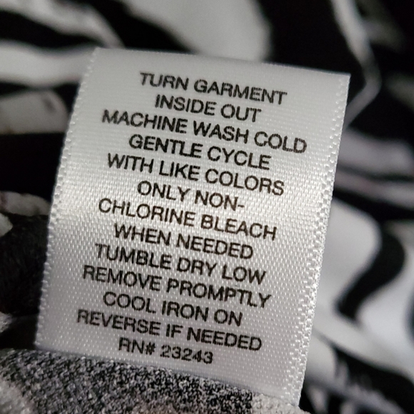 7th Avenue New York & Company Flutter Sleeve Top - Picture 9 of 9